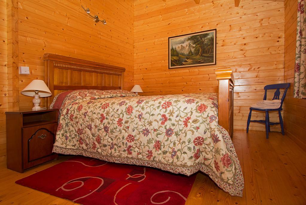 קרלו Coolanowle Self Catering Holiday Accommodation חדר תמונה