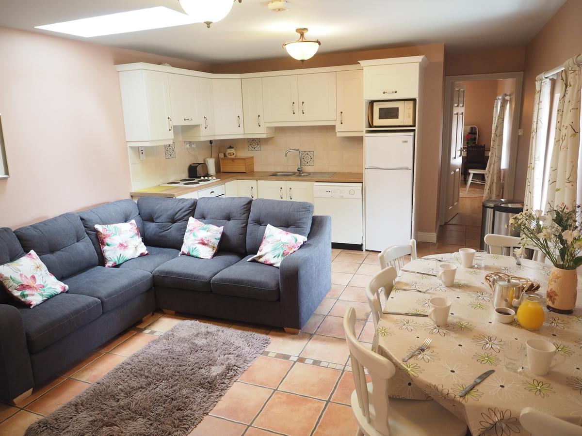 קרלו Coolanowle Self Catering Holiday Accommodation מראה חיצוני תמונה
